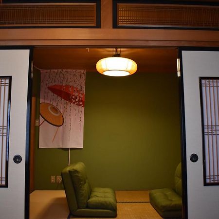 Cheaper For 6Th & 7Th Guest 市街地中心部 一棟貸しの宿 Guest House Don'S Home Такаяма Екстериор снимка