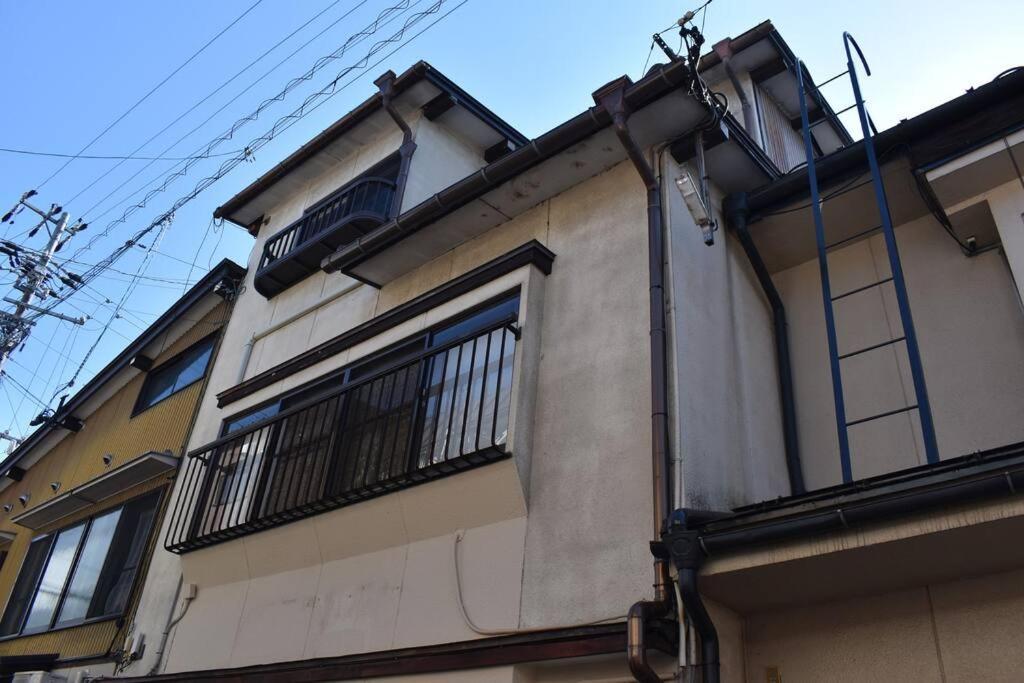 Cheaper For 6Th & 7Th Guest 市街地中心部 一棟貸しの宿 Guest House Don'S Home Такаяма Екстериор снимка